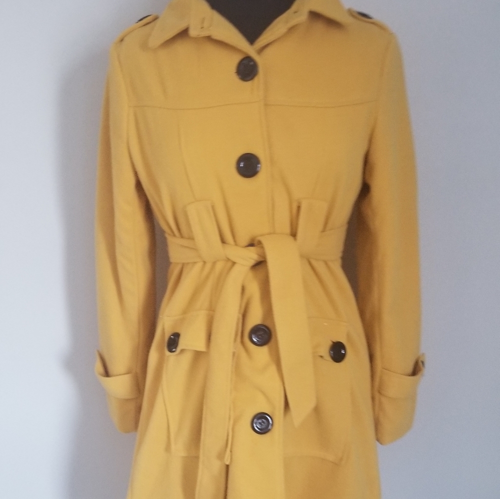 Yellow trench coat / peacoat